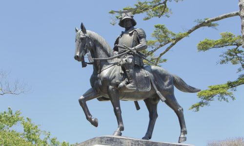 Date Masamune statue